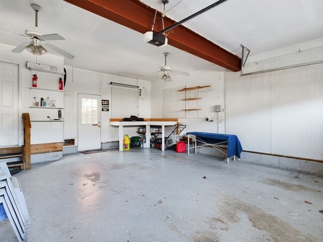 Building Photo - 2824 Hampton Woods Dr