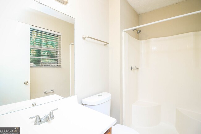 Building Photo - 5850 Bearing Way