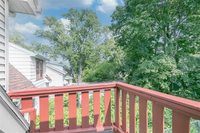 Building Photo - 615 Pine St