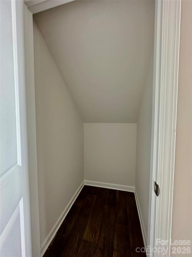 Building Photo - 1603 Blue Velvet Ln