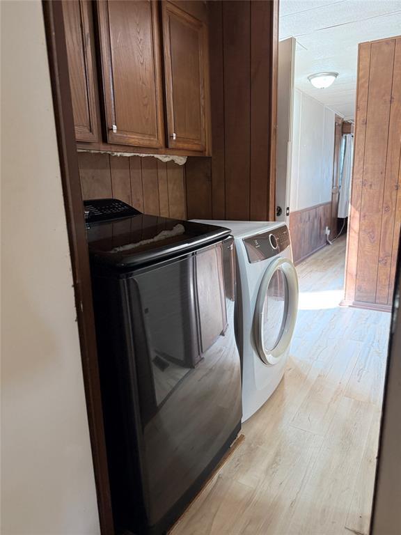 Building Photo - 374 Plum St