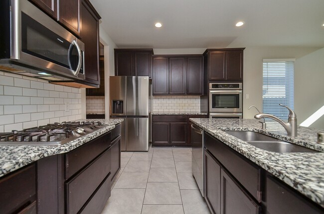 Building Photo - 4015 Prairie Landing Ln