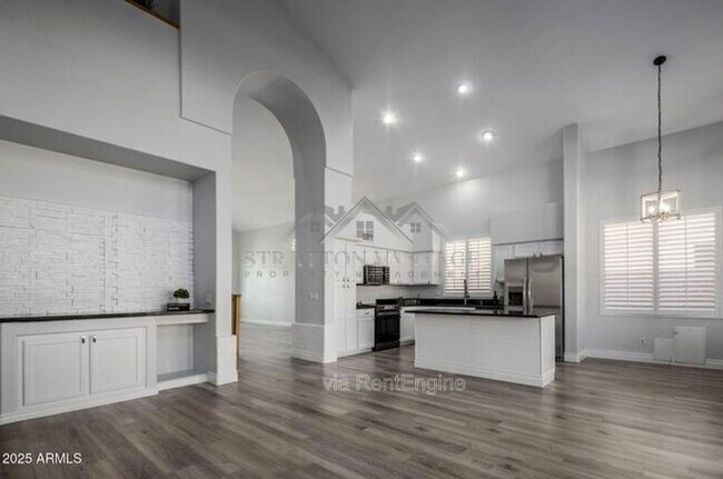 Building Photo - 2900 E Riviera Pl