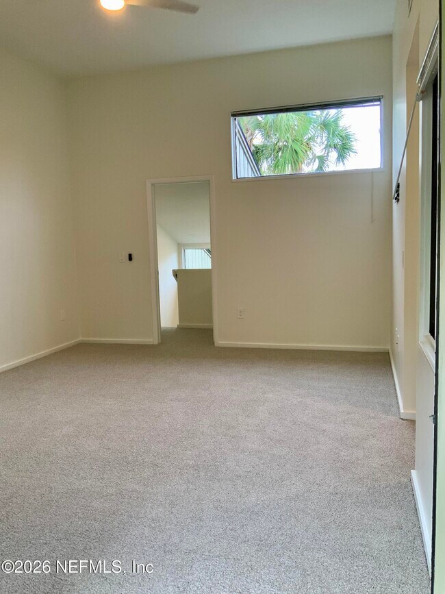 Building Photo - 9787 Sawgrass Dr E