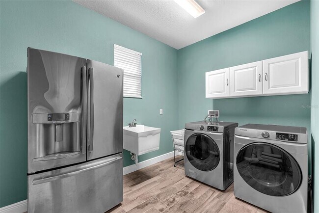 Building Photo - 322 Winterside Dr