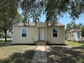 Building Photo - Ready for move in