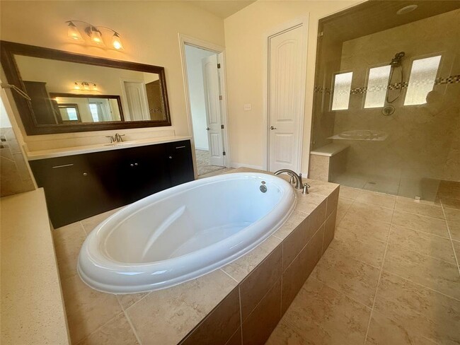 Building Photo - 21413 Merveil Dr
