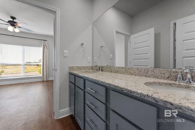 Building Photo - 21121 Yosemite Blvd