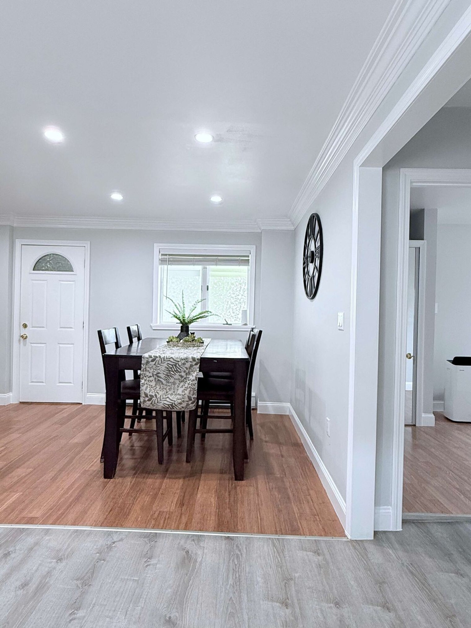 Building Photo - 24 White St