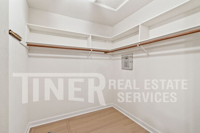 Building Photo - 3921 Rawhide Rd