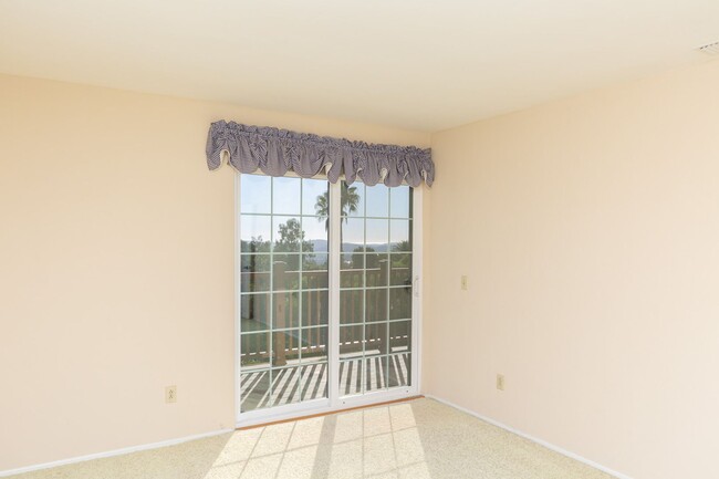 Building Photo - 3 bed, 2.5 bth, HOME in RANCHO SAN DIEGO