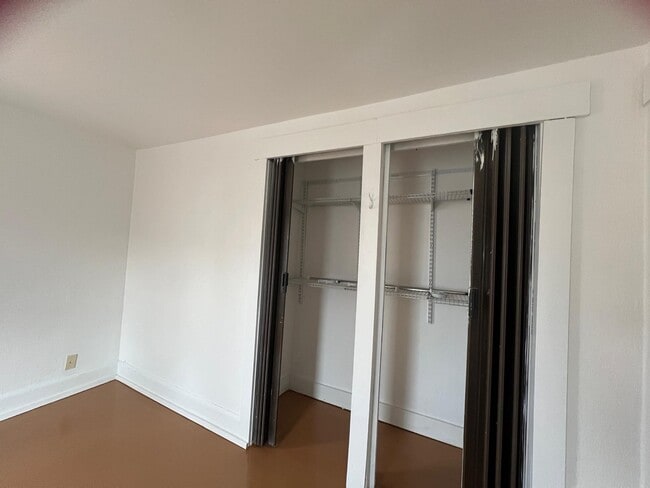 Building Photo - 5 Colorado Ave