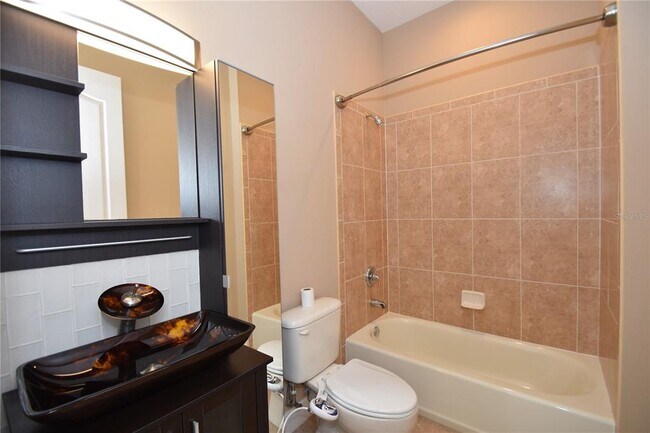 Building Photo - 43 Jasmine Dr