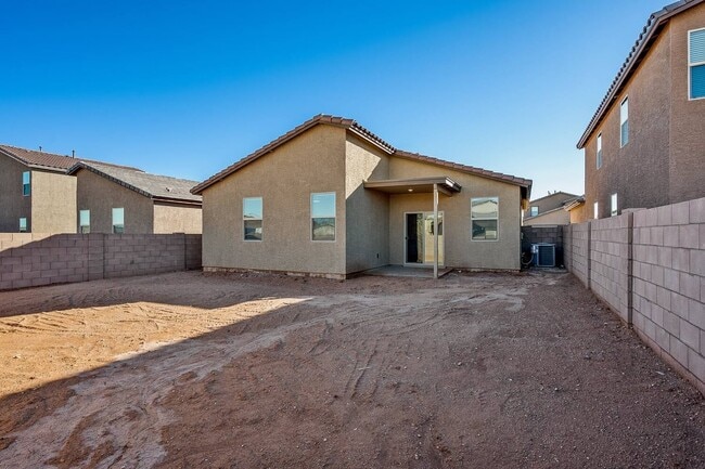 Building Photo - 6330 S Crescent Peak Dr