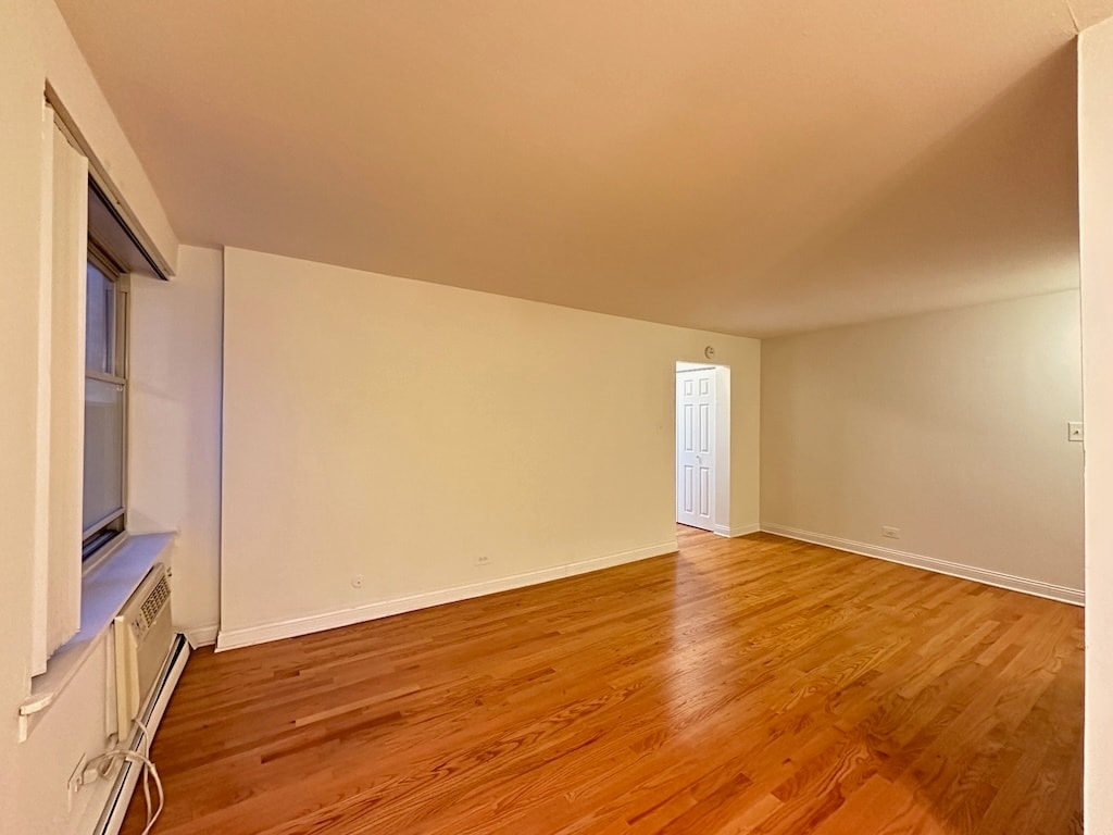 Building Photo - 3732 N Pine Grove Ave