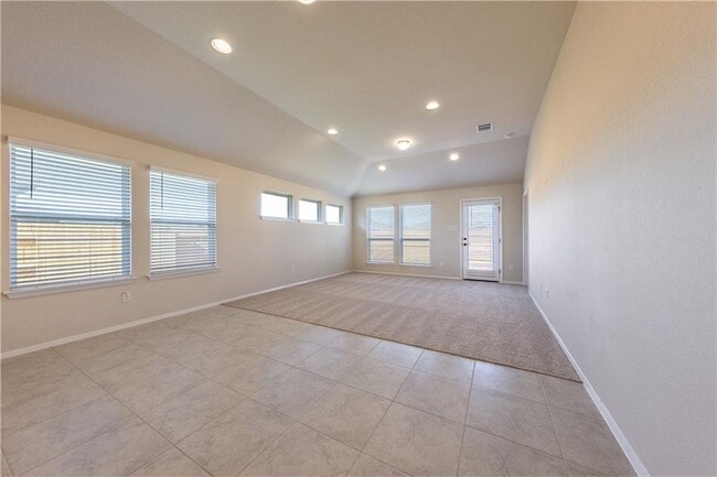 Building Photo - 116 Crooked Trail