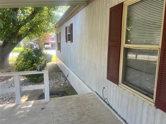 Building Photo - 4528 Wildwood Cir