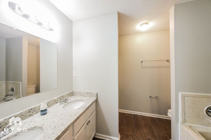 Building Photo - 7357 Lee Ann Dr