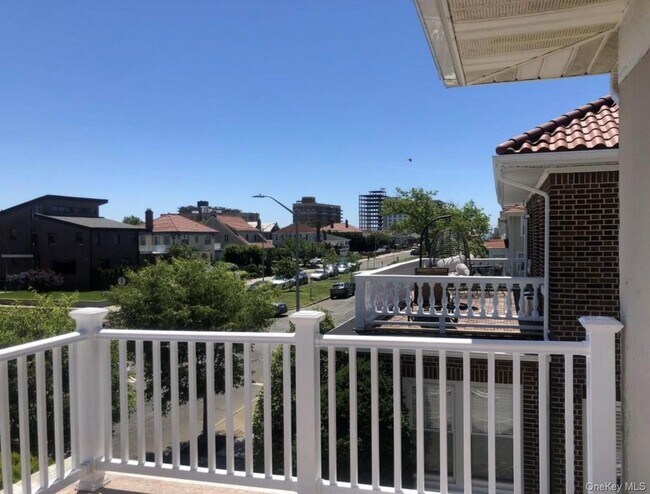 Building Photo - 307 National Blvd