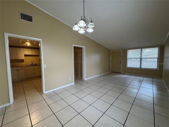 Building Photo - 359 Chaucer Ct
