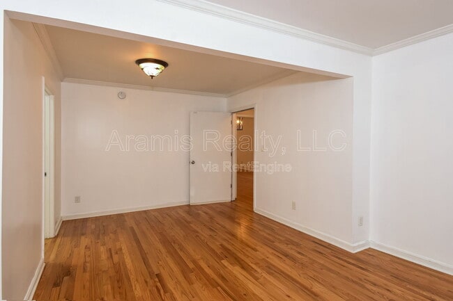 Building Photo - 83 Ormond St SE