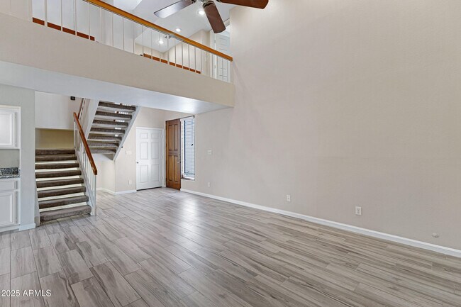 Building Photo - 6503 N 10th Pl