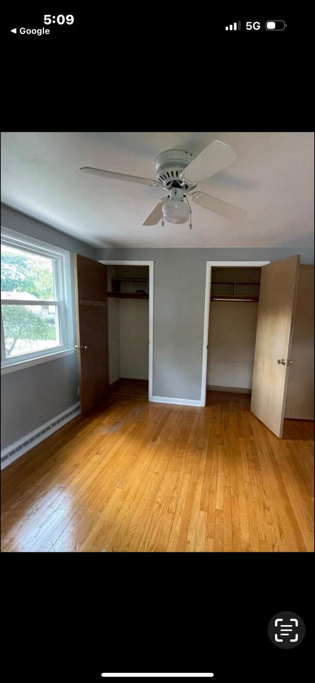 Building Photo - 5550 N Navajo Ave