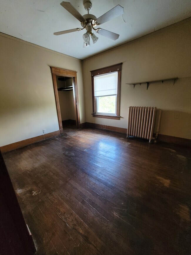 BR3 - 1545 S 13th St