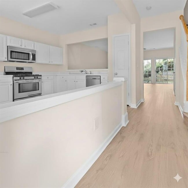 Building Photo - 1010 Bendleton Trce