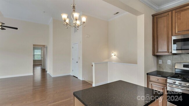 Building Photo - 11111 Ascoli Pl