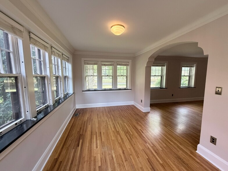 Sunroom - 1926 SUMMIT AVENUE