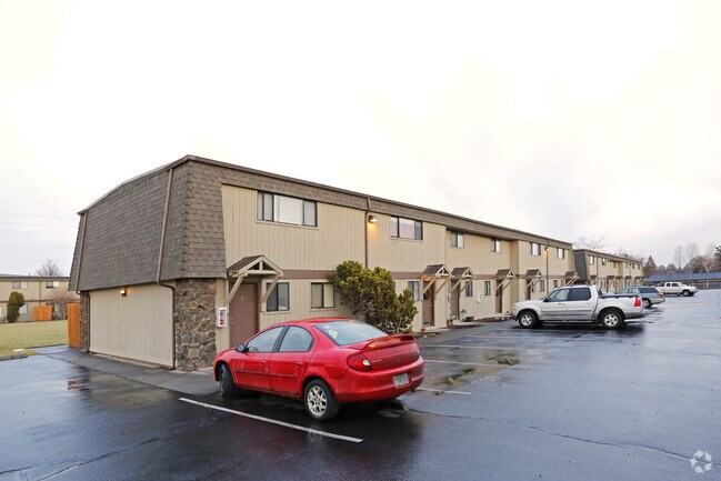 Primary Photo - Rim Rock Villa Apartments