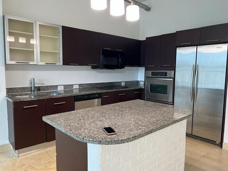 Kitchen - 3029 NE 188th St