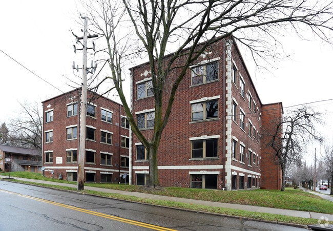 Building Photo - Rosaline Apartments