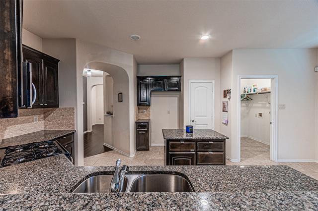 Building Photo - 3033 Beaver Creek Dr