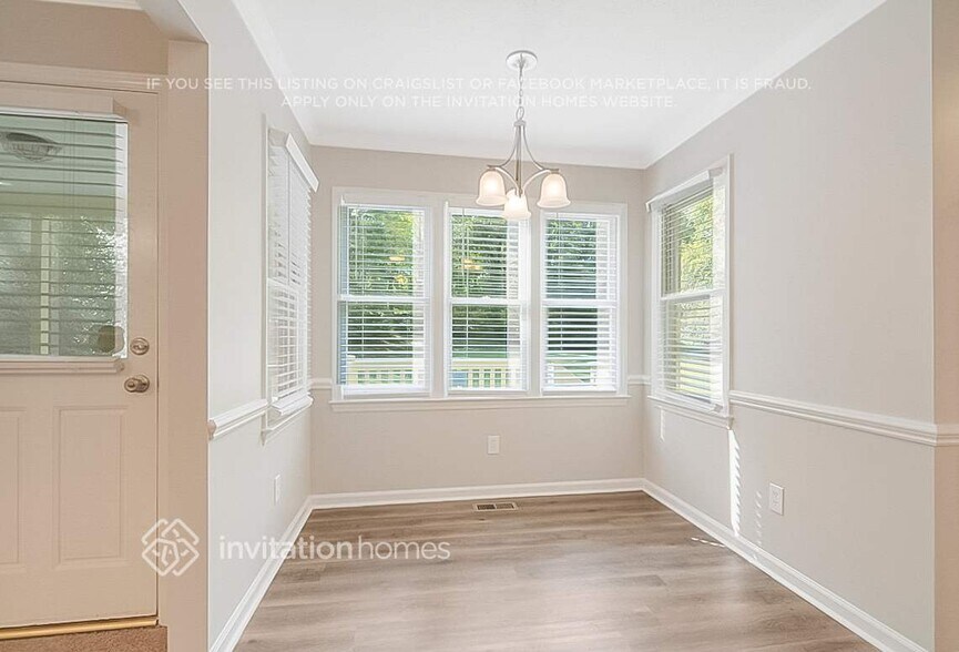 Building Photo - 4216 Willowdale Ct