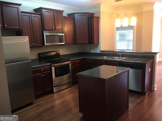 Building Photo - 120 Moose Club Dr