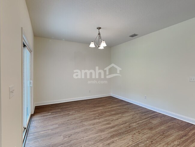 Building Photo - 887 Sunny Stroll Dr