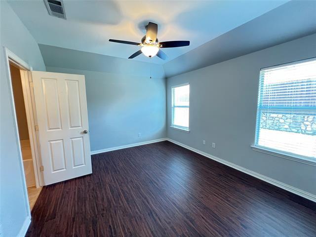 Building Photo - 623 Creekside Dr