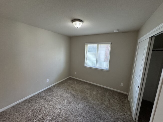 Building Photo - 5611 Markham Dr