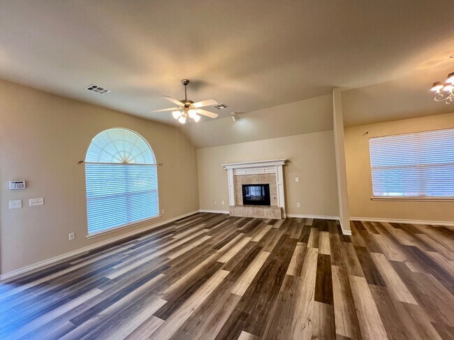Building Photo - 2205 SW 93rd St