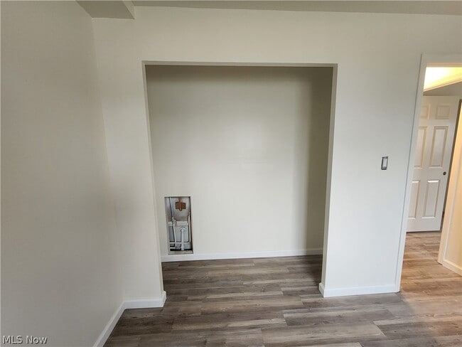 Building Photo - 26680 Tungsten Rd