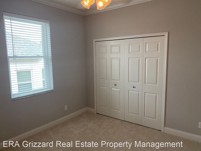 Building Photo - 3 br, 2 bath House - 5589 Freeport Dr