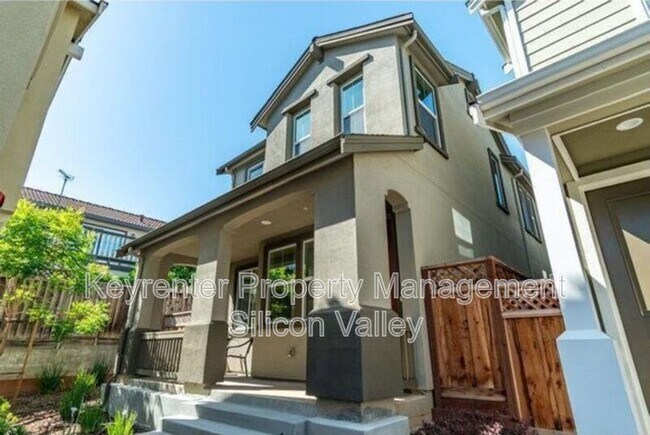 Building Photo - 1020 Skybo Ct