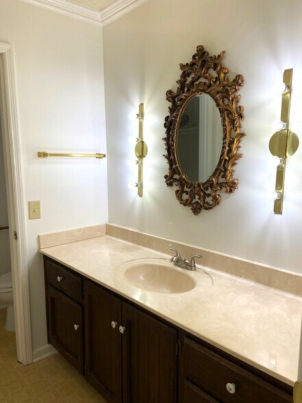 Building Photo - 223 Cambo Ter