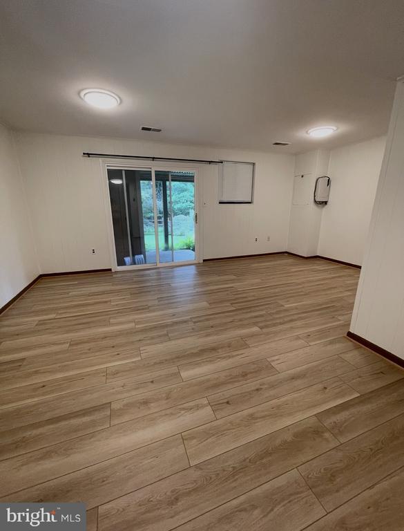 Building Photo - 5 Briardale Ct