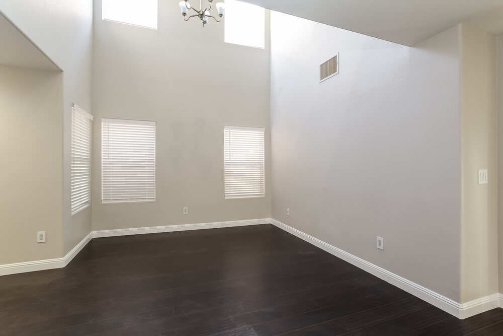 Building Photo - 9453 Grandview Spring Ave