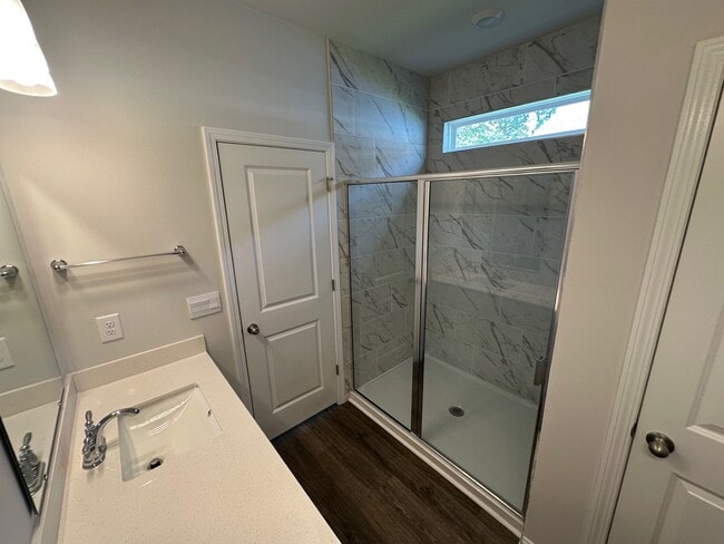 Building Photo - 1840 Hardwood Ct