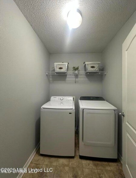 Building Photo - 3506 Springwood Ln
