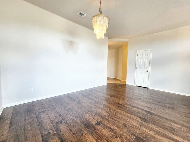 Building Photo - 3/BR, 2/BA Home with Spacious Layout & Lar...